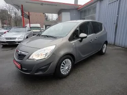 Braun Gebraucht 2013 Opel Meriva Edition Van / Kleinbus | 8.499 € (Fairer Preis)