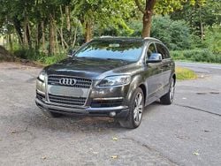 Grau Gebraucht 2007 Audi Q7 Design SUV | 9.500 € (Fairer Preis)