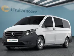 Weiß Gebraucht 2022 Mercedes Vito Van / Kleinbus | 26.899 € (Guter Preis)