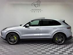 Rhodiumsilber metallic Gebraucht 2020 Porsche Cayenne SUV | 67.500 € (Superpreis)