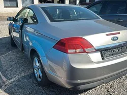 Grau Gebraucht 2008 Ford Focus Cabriolet Cabrio | 2.500 € (Guter Preis)