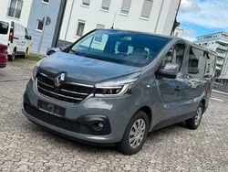 Grau Gebraucht 2020 Renault Trafic Life Van | 22.990 € (Teuer)