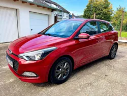 Rot Gebraucht 2017 Hyundai i20 Active Kleinwagen | 9.400 € (Fairer Preis)