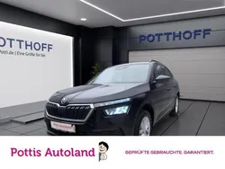 Schwarz Gebraucht 2023 Skoda Kamiq Ambition SUV | 18.222 € (Guter Preis)
