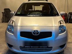Grau Gebraucht 2006 Toyota Yaris Kleinwagen | 3.000 € (Guter Preis)