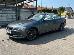 Grau Gebraucht 2013 BMW 330 Cabriolet Cabrio | 13.800 €