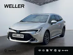Silber Gebraucht 2023 Toyota Corolla Team Kombi | 28.490 € (Fairer Preis)