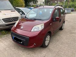 Rot Gebraucht 2011 Fiat Qubo Dynamic Van / Kleinbus | 2.950 € (Fairer Preis)