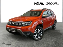 Orange Gebraucht 2024 Dacia Duster Journey SUV | 22.490 € (Guter Preis)