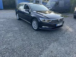 Gebraucht 2016 VW Passat Highline Kombi | 11.600 € (Etwas zu teuer)