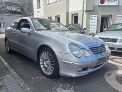 Silber Gebraucht 2001 Mercedes C200 Coupé | 2.999 € (Teuer)