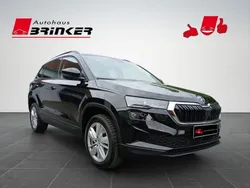 Schwarz Gebraucht 2024 Skoda Karoq Selection SUV | 30.830 € (Fairer Preis)