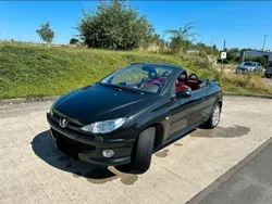Schwarz Gebraucht 2005 Peugeot 206 CC Cabrio | 2.650 € (Fairer Preis)