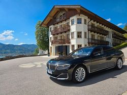Schwarz Gebraucht 2019 BMW 750 Limousine | 49.986 € (Guter Preis)