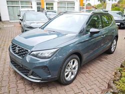 Blau Neu 2025 Seat Arona FR SUV | 26.840 € (Guter Preis)