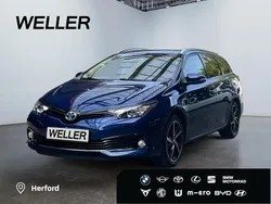 Blau Gebraucht 2018 Toyota Auris Touring Sports Team Kombi | 16.980 € (Fairer Preis)