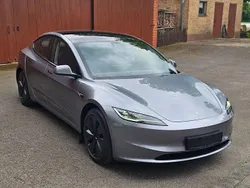 Silber Gebraucht 2024 Tesla Model 3 Long Range Limousine | 47.600 €