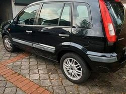 Schwarz Gebraucht 2006 Ford Fusion Kombi | 1.650 € (Fairer Preis)