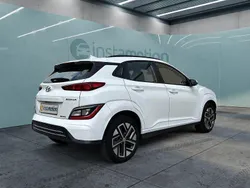 Weiß Gebraucht 2022 Hyundai Kona SUV | 20.749 € (Fairer Preis)