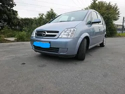 Silber Gebraucht 2005 Opel Meriva Van / Kleinbus | 2.200 € (Guter Preis)
