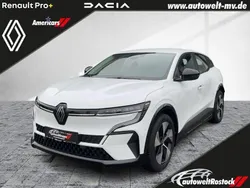 Weiß Gebraucht 2022 Renault Mégane Equilibre Limousine | 21.990 € (Fairer Preis)