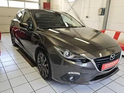 Braun Gebraucht 2017 Mazda 3 Nakama Limousine | 14.490 € (Etwas zu teuer)