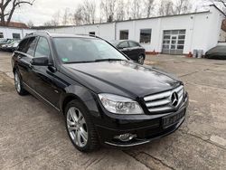 Schwarz Gebraucht 2008 Mercedes C200 Avantgarde Limousine | 9.990 € (Etwas zu teuer)