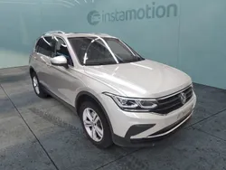 Silber Gebraucht 2024 VW Tiguan Move SUV | 40.990 € (Fairer Preis)