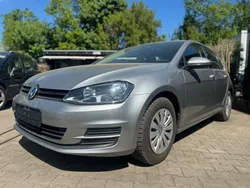 Silber Gebraucht 2015 VW Golf VII Trendline Limousine | 8.990 € (Fairer Preis)