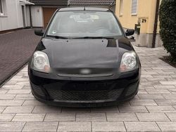 Gebraucht 2007 Ford Fiesta Kleinwagen | 949 € (Guter Preis)