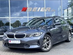 Grau (mineralgrau metallic) Gebraucht 2022 BMW 320 Sport Line Kombi | 28.590 € (Superpreis)