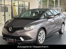 Grau Gebraucht 2018 Renault Scénic IV Life Van / Kleinbus | 8.500 € (Fairer Preis)