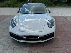 Grau Gebraucht 2024 Porsche 911 Carrera Coupé | 130.000 € (Fairer Preis)