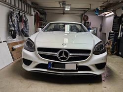 Weiß Gebraucht 2016 Mercedes SLC180 Cabrio | 19.999 € (Guter Preis)