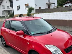 Rot Gebraucht 2010 Suzuki Swift Kleinwagen | 3.650 €