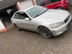 Lexus IS200