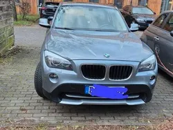 Grau Gebraucht 2011 BMW X1 SUV | 10.000 € (Guter Preis)
