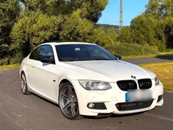 Weiß Gebraucht 2011 BMW 320 M Sport Coupé | 9.600 € (Etwas zu teuer)