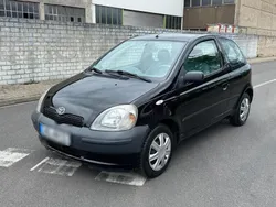 Schwarz Gebraucht 1999 Toyota Yaris Kleinwagen | 1.700 €