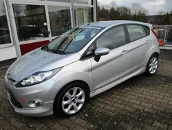 Silber Gebraucht 2012 Ford Fiesta Trend Kleinwagen | 6.200 € (Teuer)