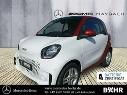 Bodypanels in white Gebraucht 2022 Smart ForTwo Electric Drive Passion Kleinwagen | 9.950 € (Superpreis)