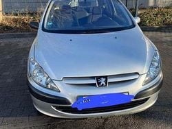 Silber Gebraucht 2004 Peugeot 307 Filou Limousine | 750 € (Superpreis)