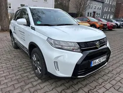 Weiß Gebraucht 2024 Suzuki Vitara Comfort SUV | 23.490 € (Fairer Preis)