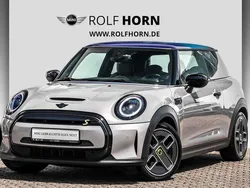 Grau Gebraucht 2021 Mini Cooper SE Collection Kleinwagen | 19.910 € (Etwas zu teuer)