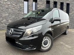 Schwarz Gebraucht 2023 Mercedes Vito Kombi | 27.999 € (Guter Preis)