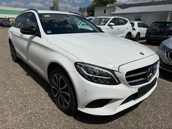 Weiß Gebraucht 2019 Mercedes C220 Avantgarde Limousine | 21.301 € (Superpreis)