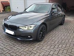 Grau Gebraucht 2018 BMW 320 Limousine | 17.800 € (Fairer Preis)