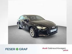 Brillantschwarz Gebraucht 2025 Audi A3 e-tron Kleinwagen | 40.309 €