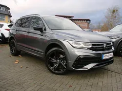 Grau metallic Gebraucht 2022 VW Tiguan Allspace R-line SUV | 37.980 € (Guter Preis)