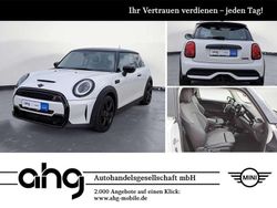 Weiß Gebraucht 2022 Mini Cooper S Classic Kleinwagen | 28.930 € (Fairer Preis)